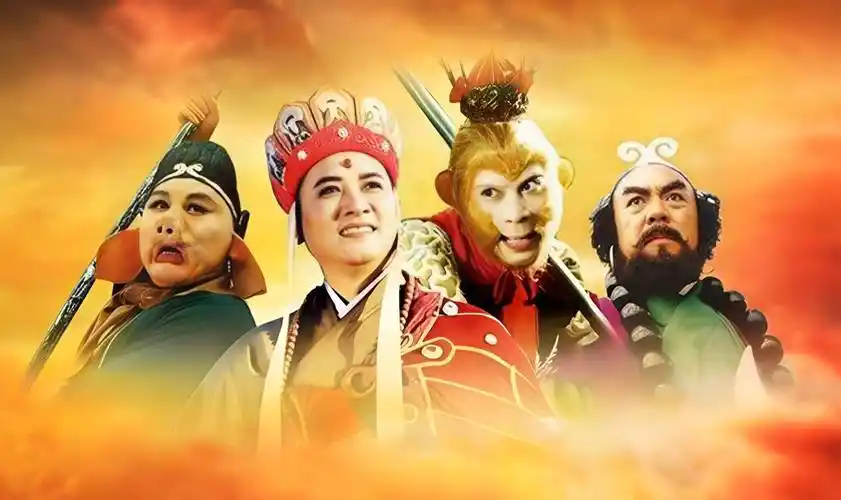 玻璃花房穹顶下的排片时段对照展板与场次刻度